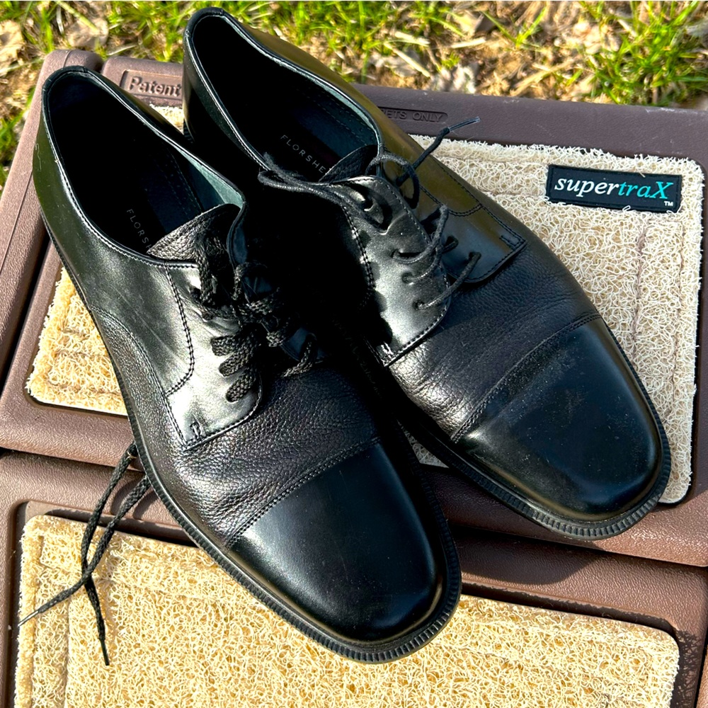 Florsheim dress shoes